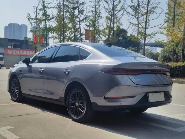 BYD Qin PLUS — Фото автомобиля 9