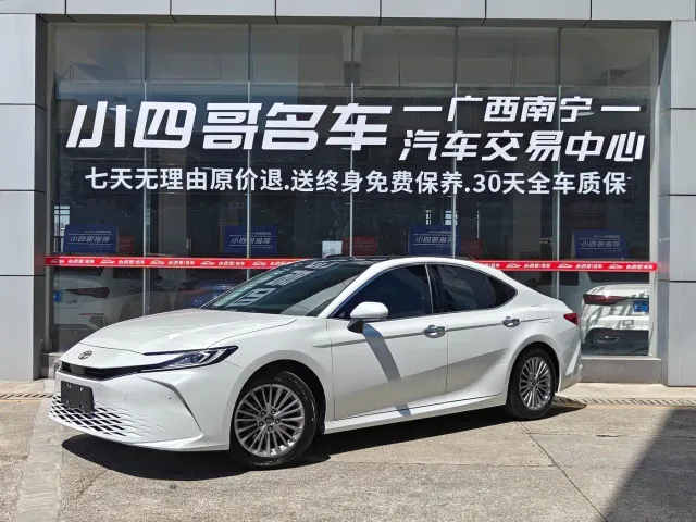 Фотография автомобиля — Toyota Camry