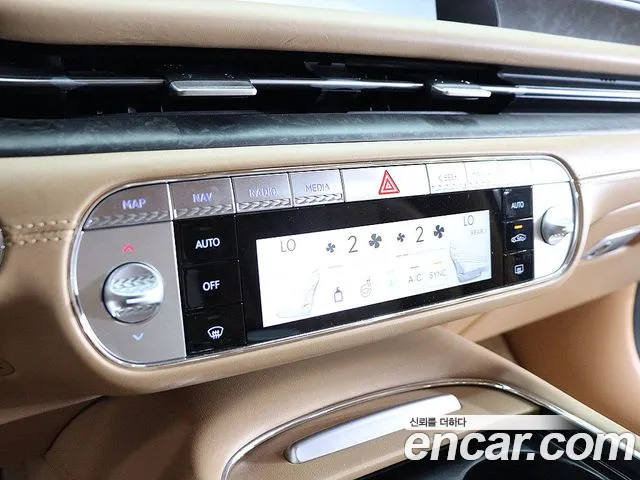 Genesis G90 Бензин 3.5 турбо AWD — Фото автомобиля 14