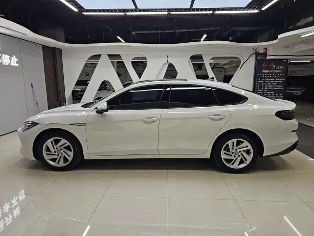 Volkswagen Lamando — Фото автомобиля 7