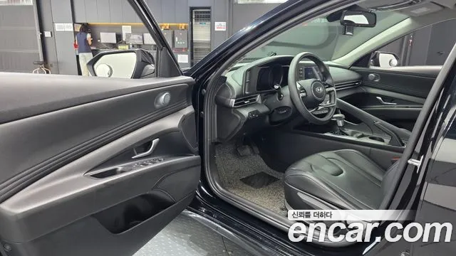 Hyundai AVANTE Avante (CN7) — Фото автомобиля 10