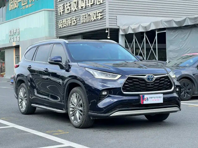 Toyota Highlander — Фото автомобиля 2