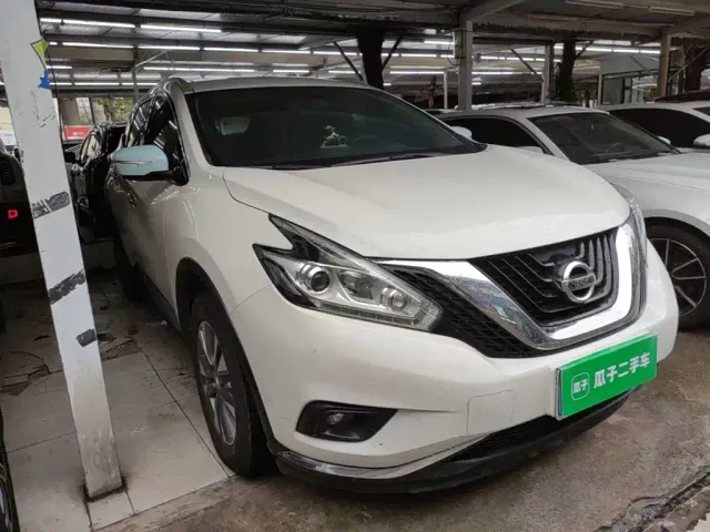 Nissan Murano — Фото автомобиля 3
