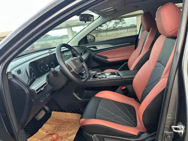 Changan Eado — Фото автомобиля 5