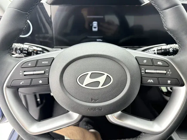 Hyundai Elantra — Фото автомобиля 14