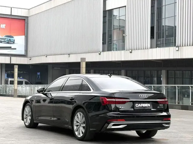 Audi A6L — Фото автомобиля 10