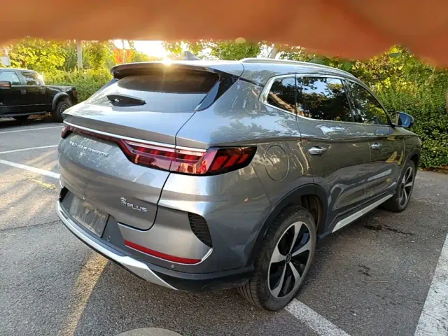 BYD Song PLUS — Фото автомобиля 6