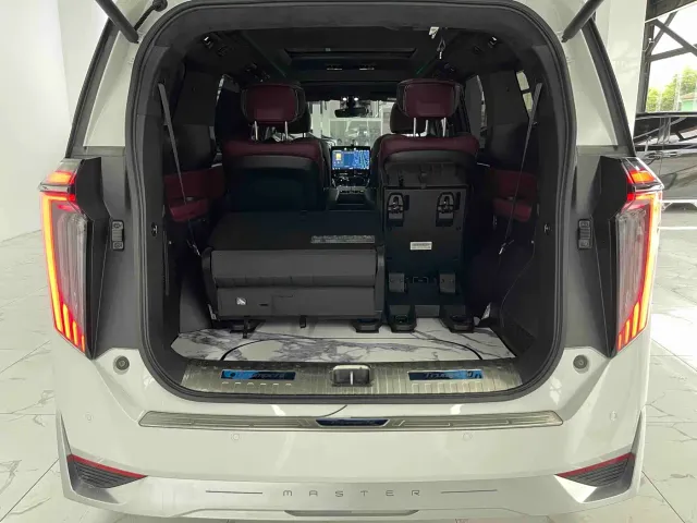 GAC Trumpchi M8 — Фото автомобиля 30