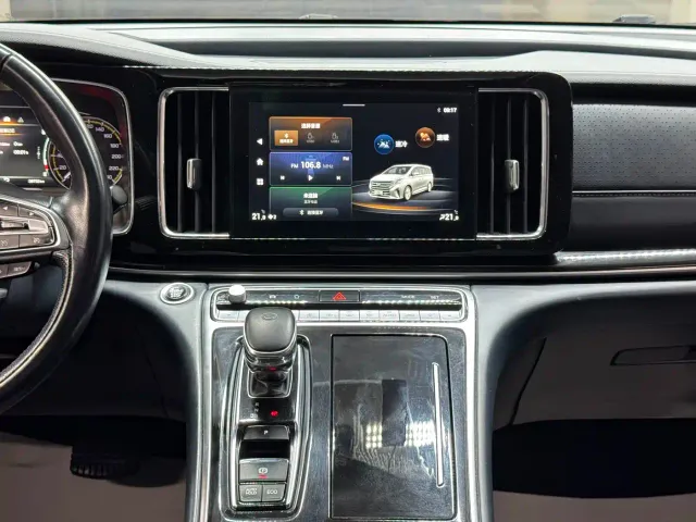GAC Trumpchi M8 — Фото автомобиля 12