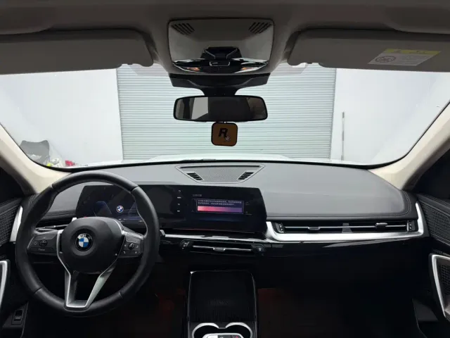 BMW X1 — Фото автомобиля 9