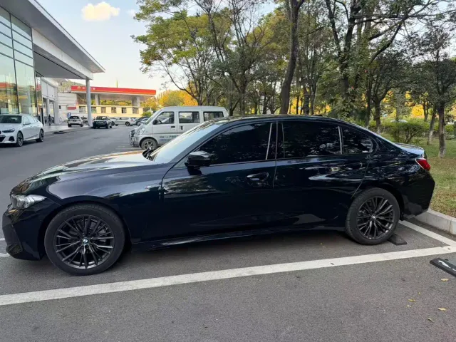 BMW 3 Series — Фото автомобиля 15