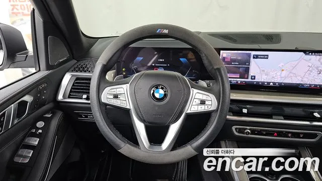BMW X7 — Фото автомобиля 10