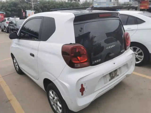Roewe Clever — Фото автомобиля 4