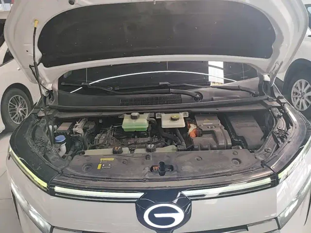 GAC Trumpchi E8 — Фото автомобиля 19