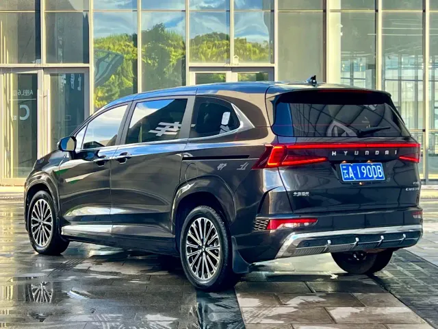 Hyundai Custo — Фото автомобиля 5
