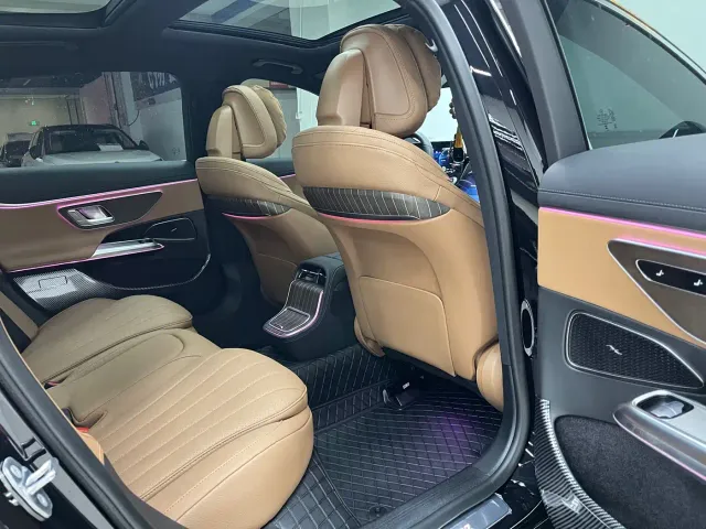 Mercedes-Benz E-Class — Фото автомобиля 14