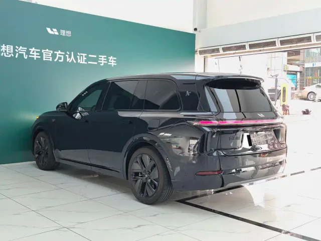 Li Auto L9 — Фото автомобиля 14