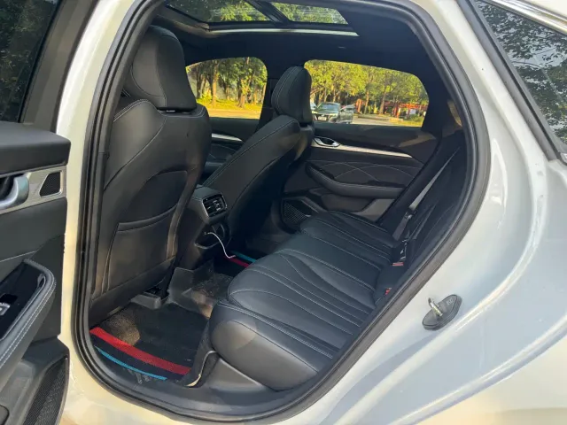 Geely Xingrui — Фото автомобиля 5