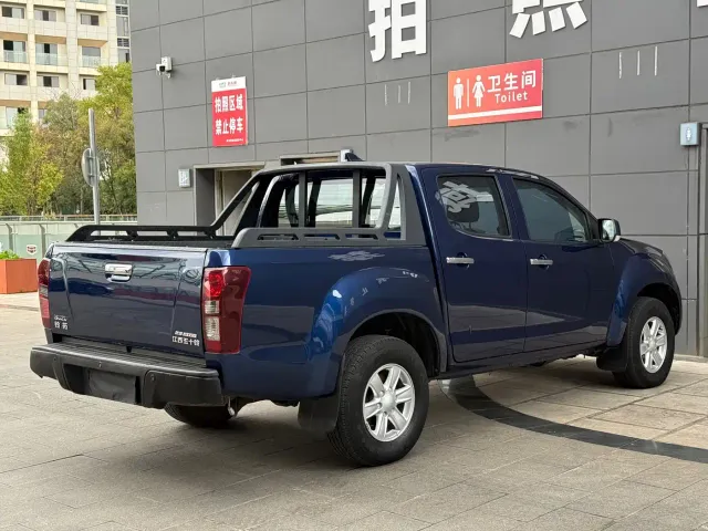 Isuzu Lingtuo — Фото автомобиля 7