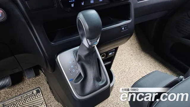Hyundai Staria — Фото автомобиля 12