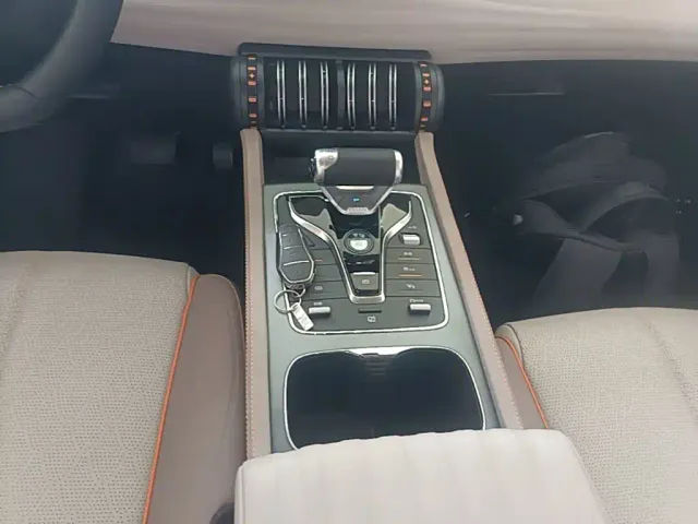 BYD Yuan PLUS — Фото автомобиля 13