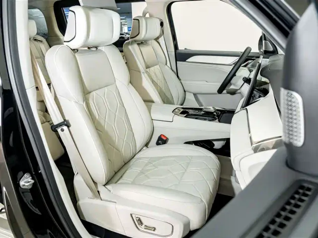 Volvo EM90 — Фото автомобиля 24