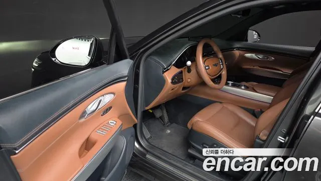 Genesis GV70 — Фото автомобиля 10