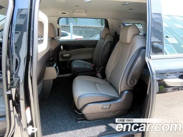 Kia Carnival 4th Gen — Фото автомобиля 6