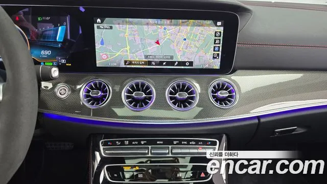 Mercedes-Benz E-Class — Фото автомобиля 9