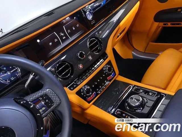 Rolls-Royce Ghost — Фото автомобиля 12