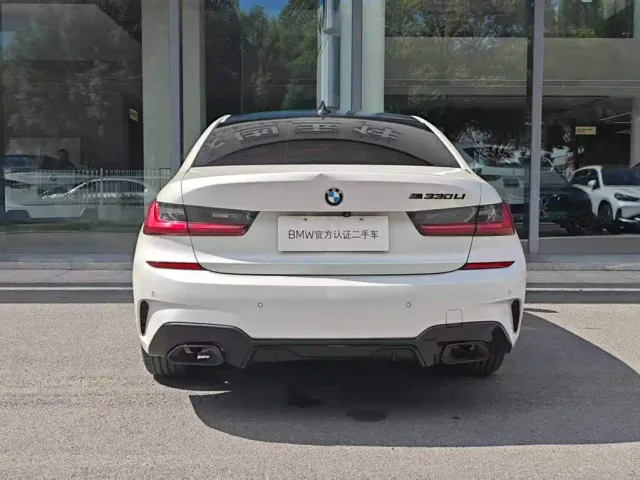 BMW 3 Series — Фото автомобиля 5