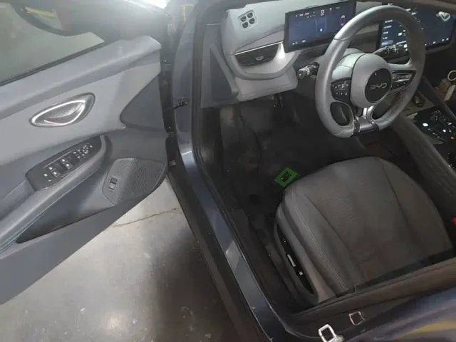 BYD Seal 06 GT — Фото автомобиля 15