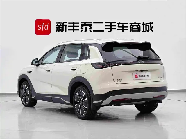 BYD Seal 05 DM-i — Фото автомобиля 6