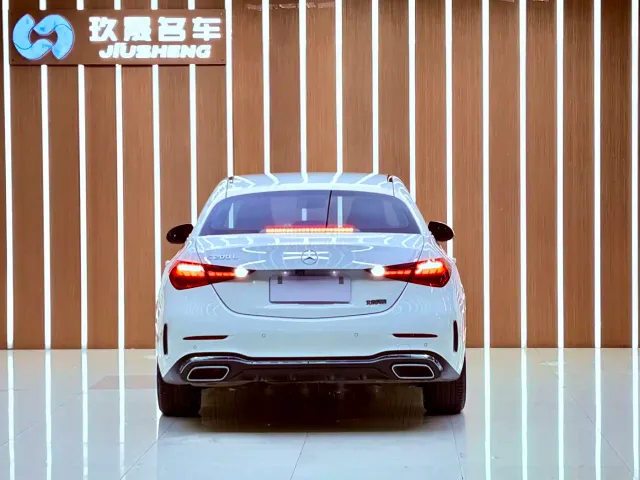 Mercedes-Benz C-Class — Фото автомобиля 20