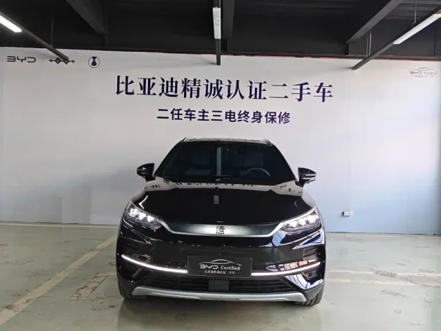 BYD Tang — Фото автомобиля 2