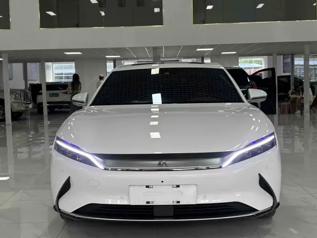 BYD Han — Фото автомобиля 2