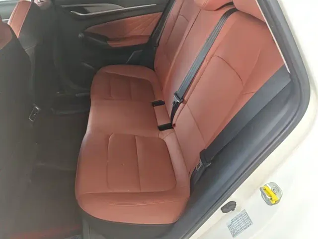 Changan Eado — Фото автомобиля 16