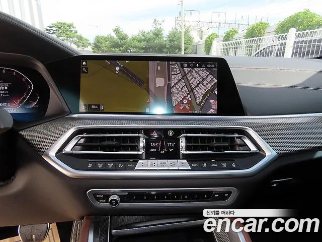 BMW X6 xDrive40i M Sport — Фото автомобиля 13
