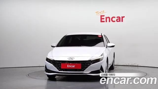 Hyundai AVANTE Avante (CN7) — Фото автомобиля 3