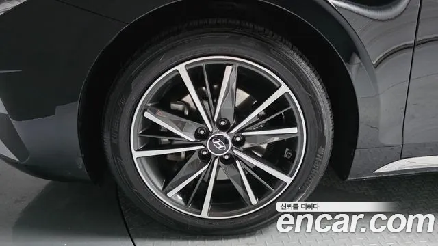 Hyundai Grandeur Grandeur (New) — Фото автомобиля 5