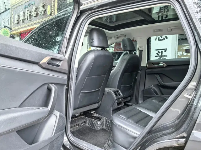Volkswagen Tharu — Фото автомобиля 9