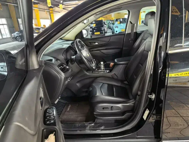 Chevrolet Equinox — Фото автомобиля 14
