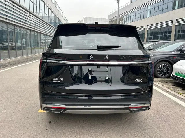 Hongqi HS7 PHEV — Фото автомобиля 17
