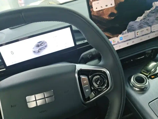 Geely Galaxy E5 — Фото автомобиля 13