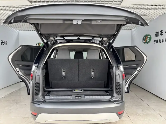 Land Rover Discovery — Фото автомобиля 29