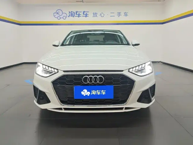 Audi A4L — Фото автомобиля 2