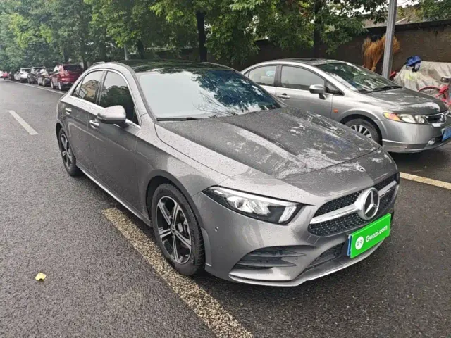 Mercedes-Benz A-Class — Фото автомобиля 3