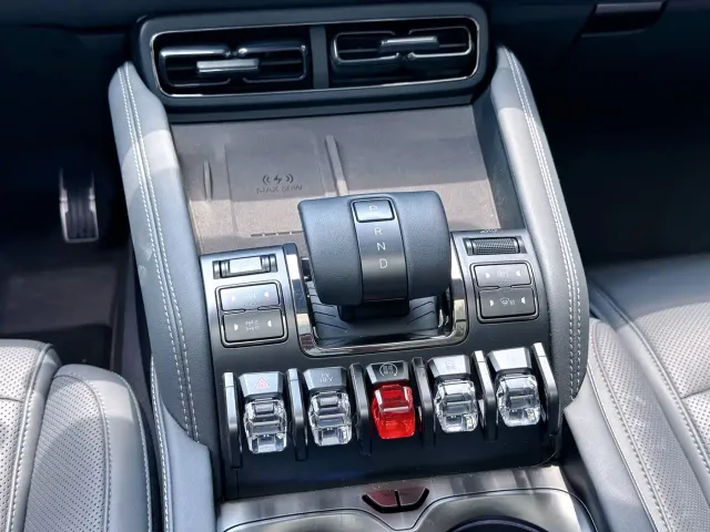 BYD FangChengBao Leopard 5 — Фото автомобиля 19