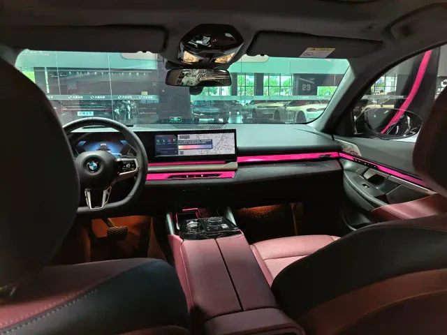 BMW 5 Series — Фото автомобиля 7