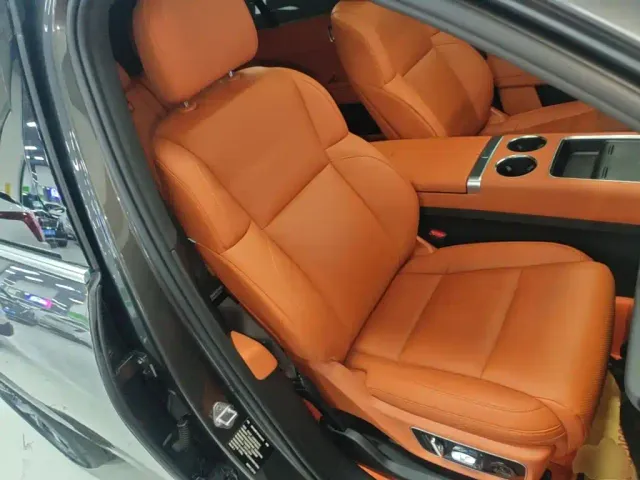 Li Auto L7 — Фото автомобиля 24